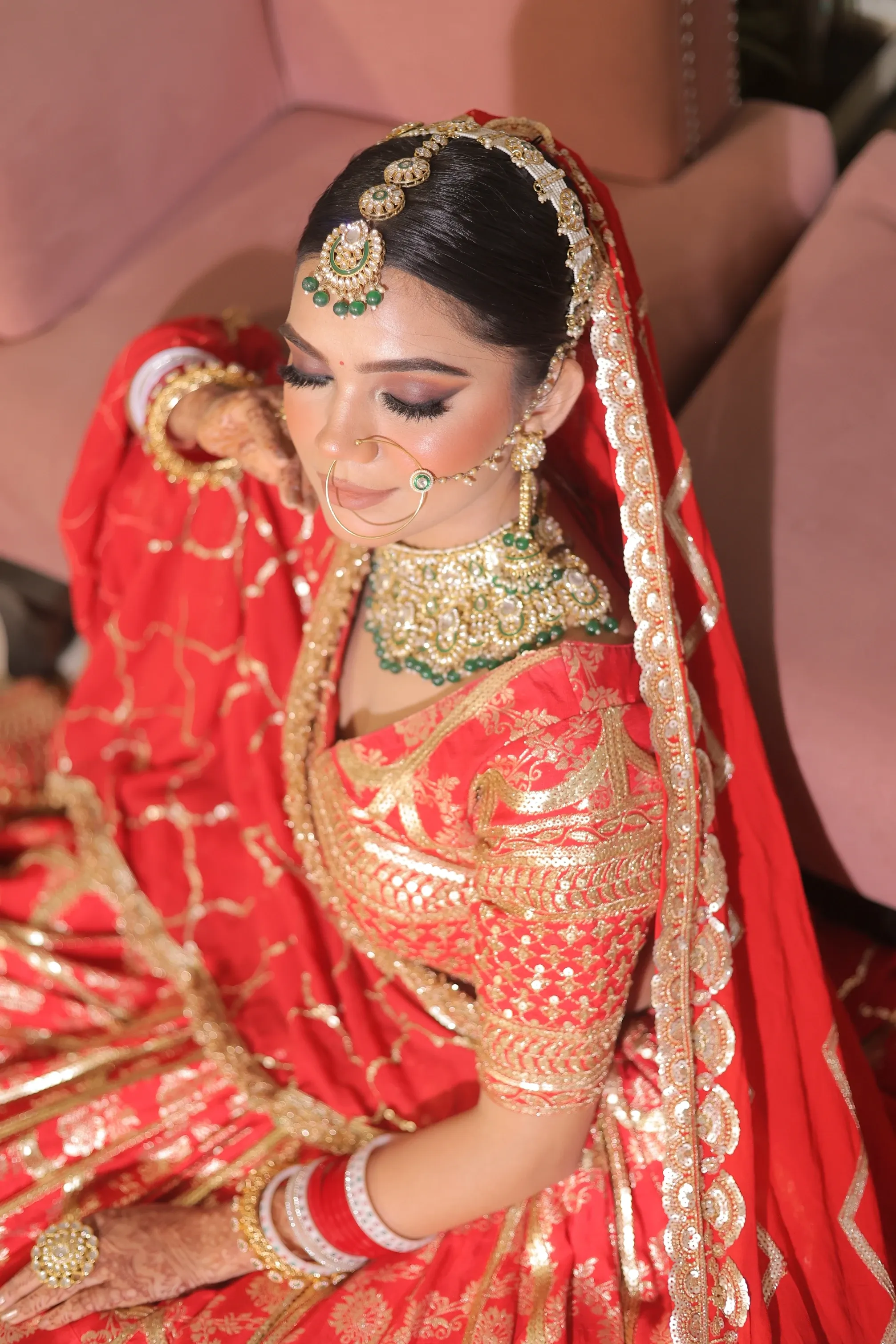 Traditional bridal makeup with luminous finish